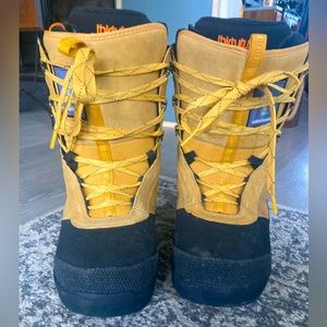 ThirtyTwo Men’s Snowboard Boots Size 13